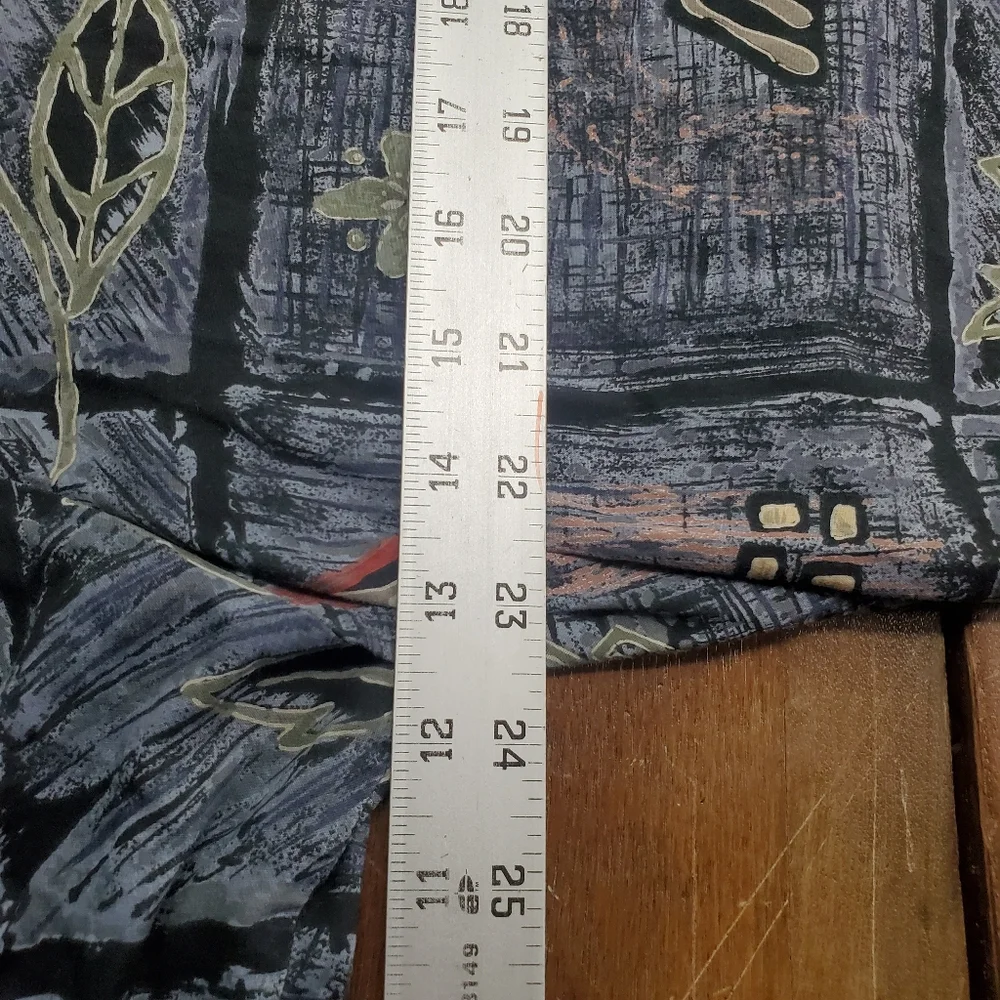 TORI RICHARD Hawaiian Shirt 100% Cotton Lawn Mens XL Honolulu Geometric Design - Picture 10 of 11
